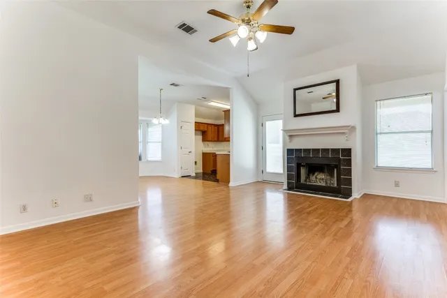 $1,800 | 101 Cotton Cove, Hutto, TX 78634