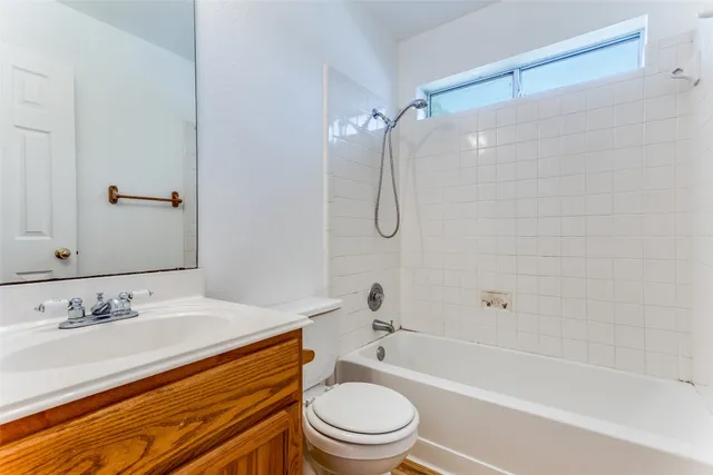 $1,800 | 101 Cotton Cove, Hutto, TX 78634