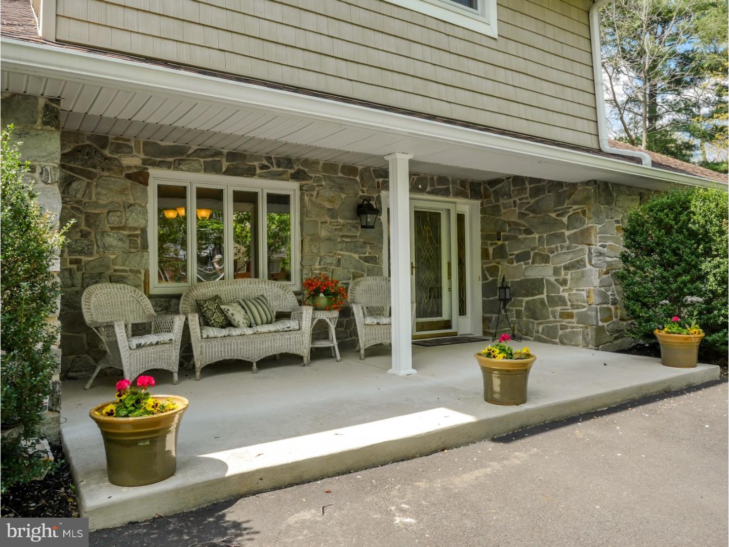 837 Sandy Run Road Yardley, PA 19067 - Photo 2 of 25 Porch
