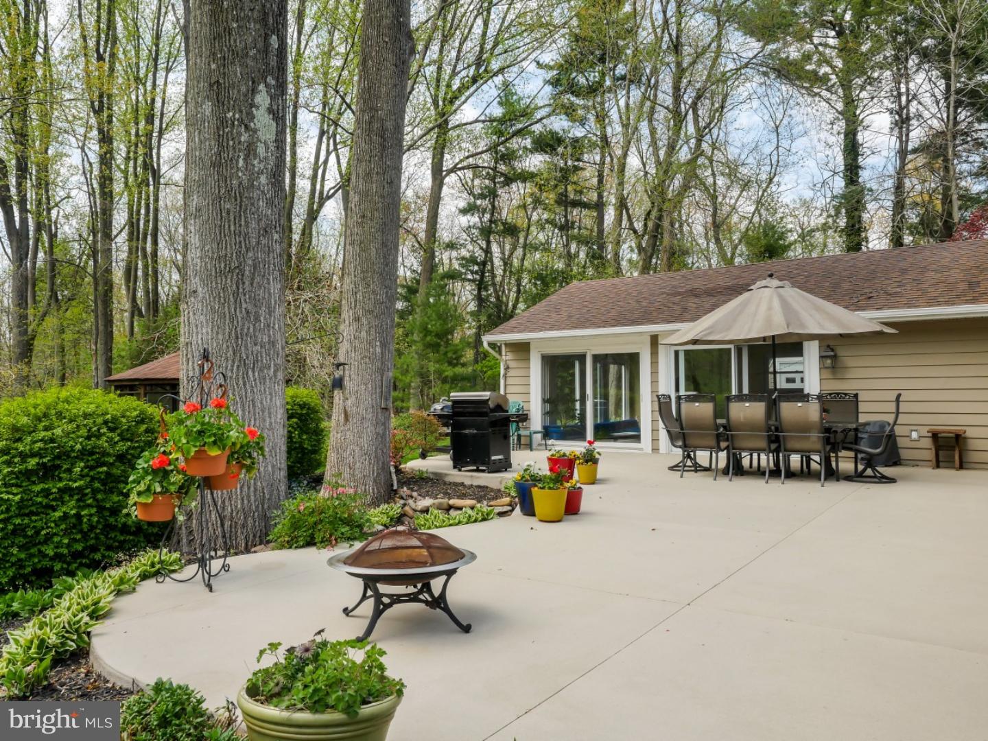 837 Sandy Run Road Yardley, PA 19067 - Photo 6 of 25 Patio