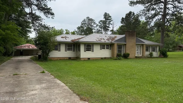$183,000 | 260 North Davis Street, Forest, MS 39074