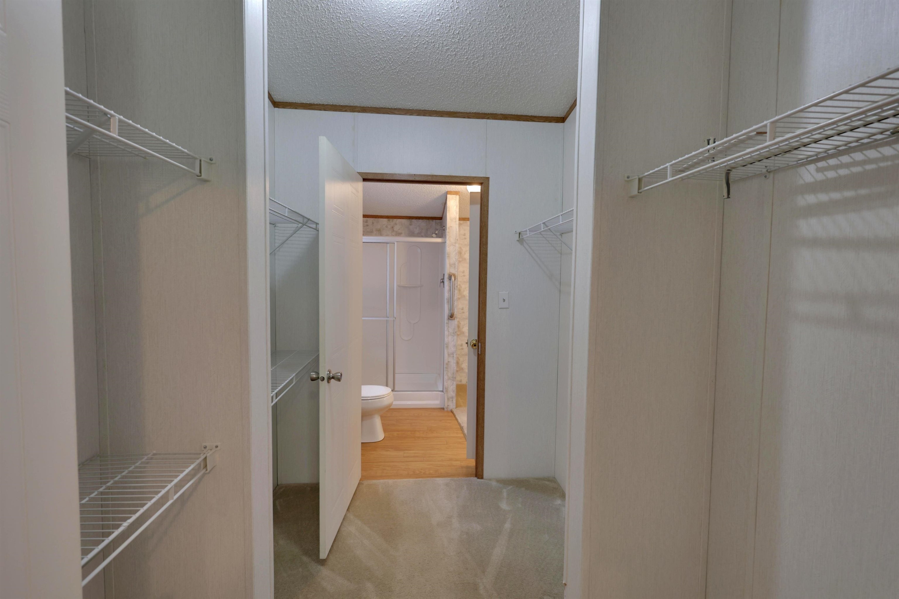 39 Cr 360 Road Iuka, MS 38852 - Photo 18 of 31 a view of a bathroom from a hallway