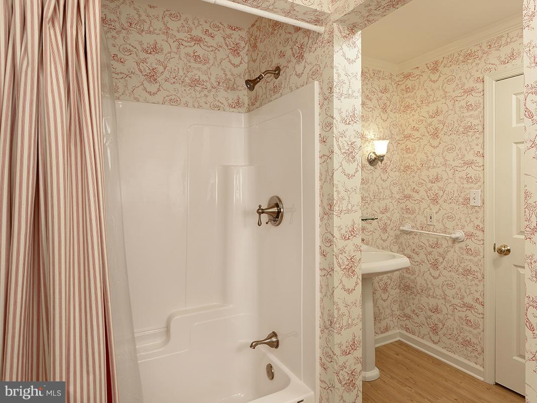 3566 Zulla Road The Plains, VA 20198 - Photo 21 of 50 Full Bath has a combination shower/tub