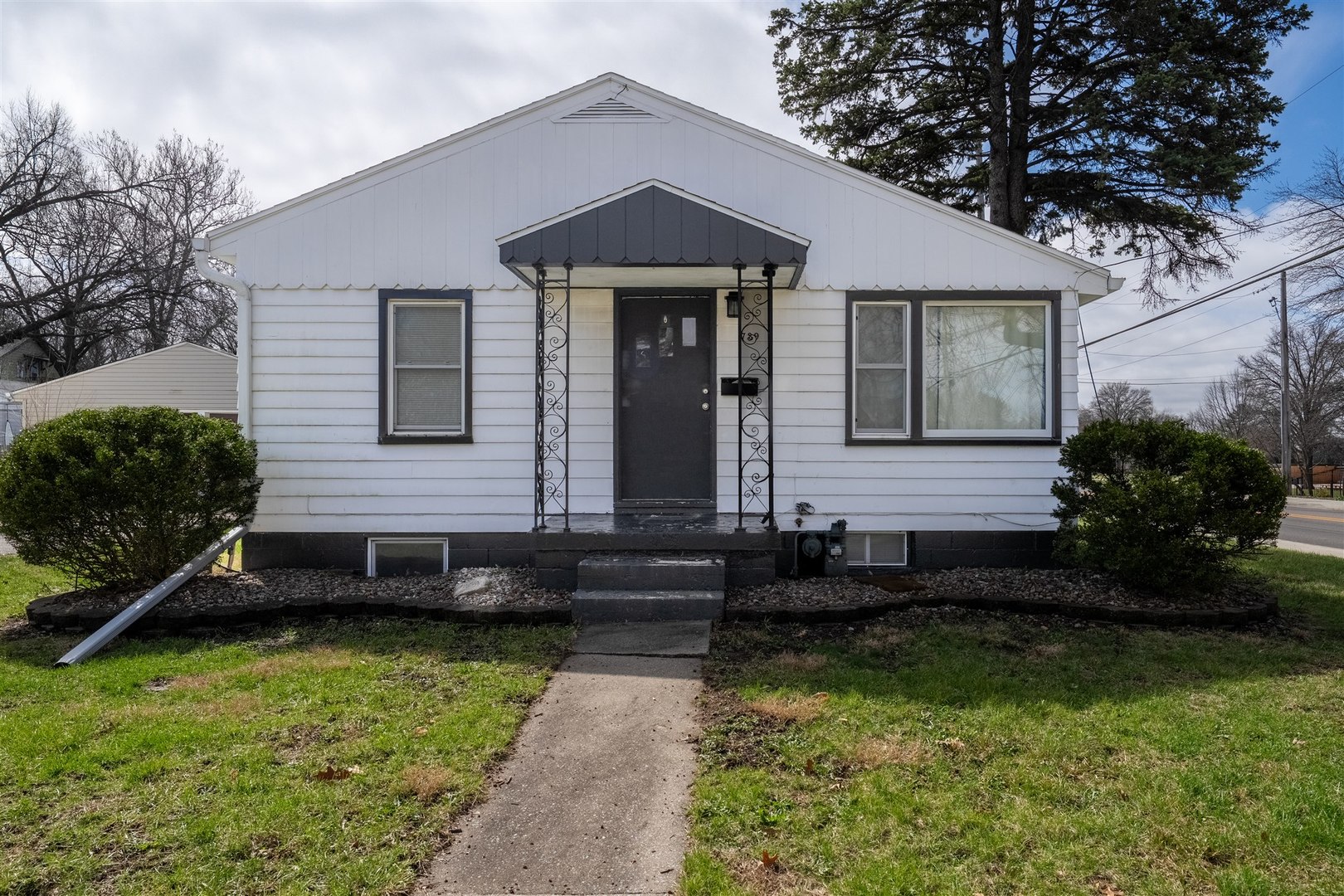 739 Hale Street Normal, IL 61761 - Photo 1 of 26