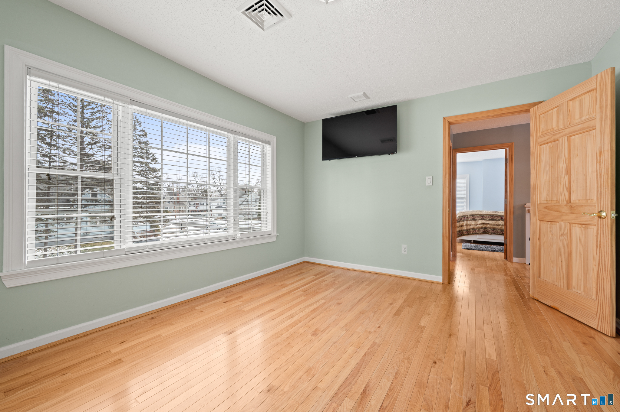 49 Clearfield Road Wethersfield, CT 06109 - Photo 23 of 28