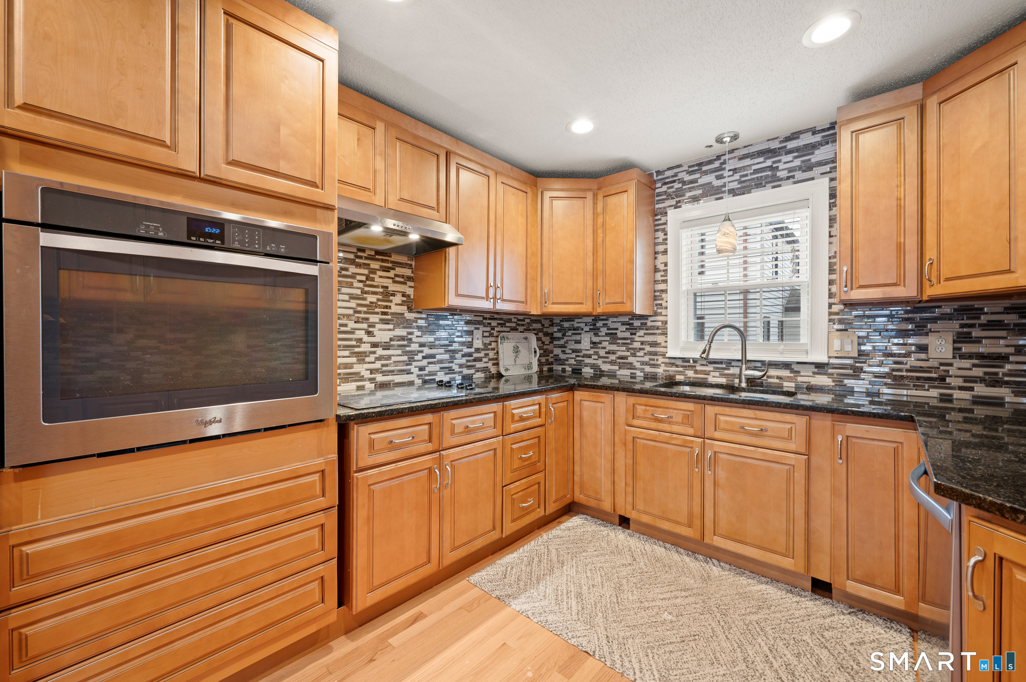 49 Clearfield Road Wethersfield, CT 06109 - Photo 6 of 28