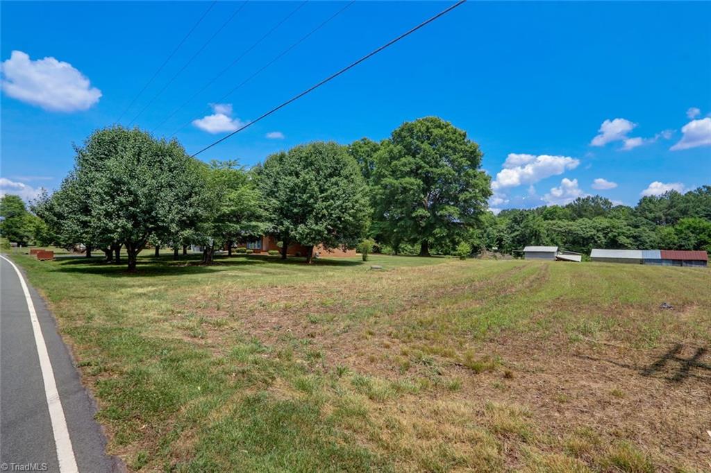 211 Cook Florist Road Reidsville, NC 27320 - Photo 7 of 30 Gallery Image 7