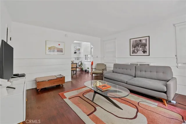 $1,750,000 | 155 South Westmoreland Avenue, Los Angeles, CA 90004