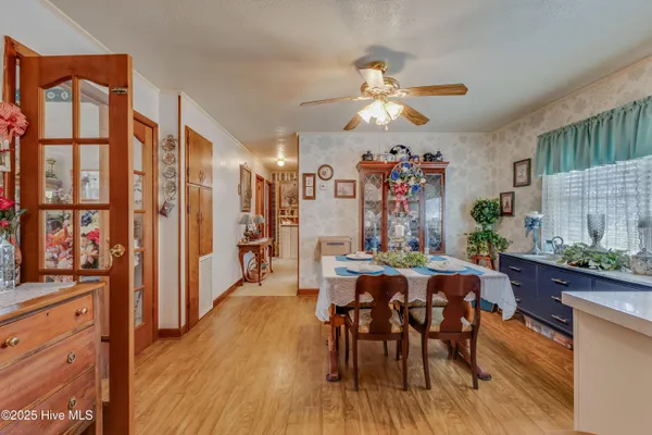 $221,900 | 307 West Westbrook Street, Wallace, NC 28466