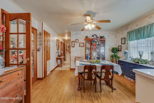 $219,900 | 307 West Westbrook Street, Wallace, NC 28466