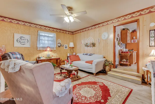 $219,900 | 307 West Westbrook Street, Wallace, NC 28466