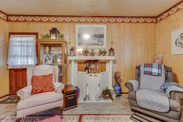 $221,900 | 307 West Westbrook Street, Wallace, NC 28466