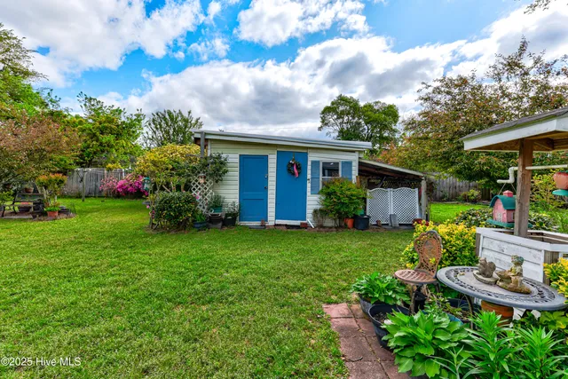 $219,900 | 307 West Westbrook Street, Wallace, NC 28466