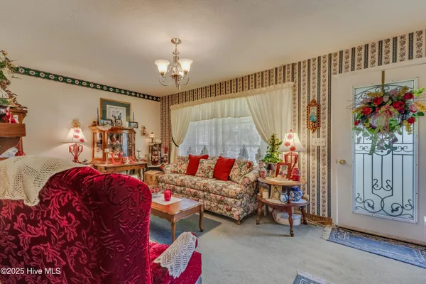 $221,900 | 307 West Westbrook Street, Wallace, NC 28466