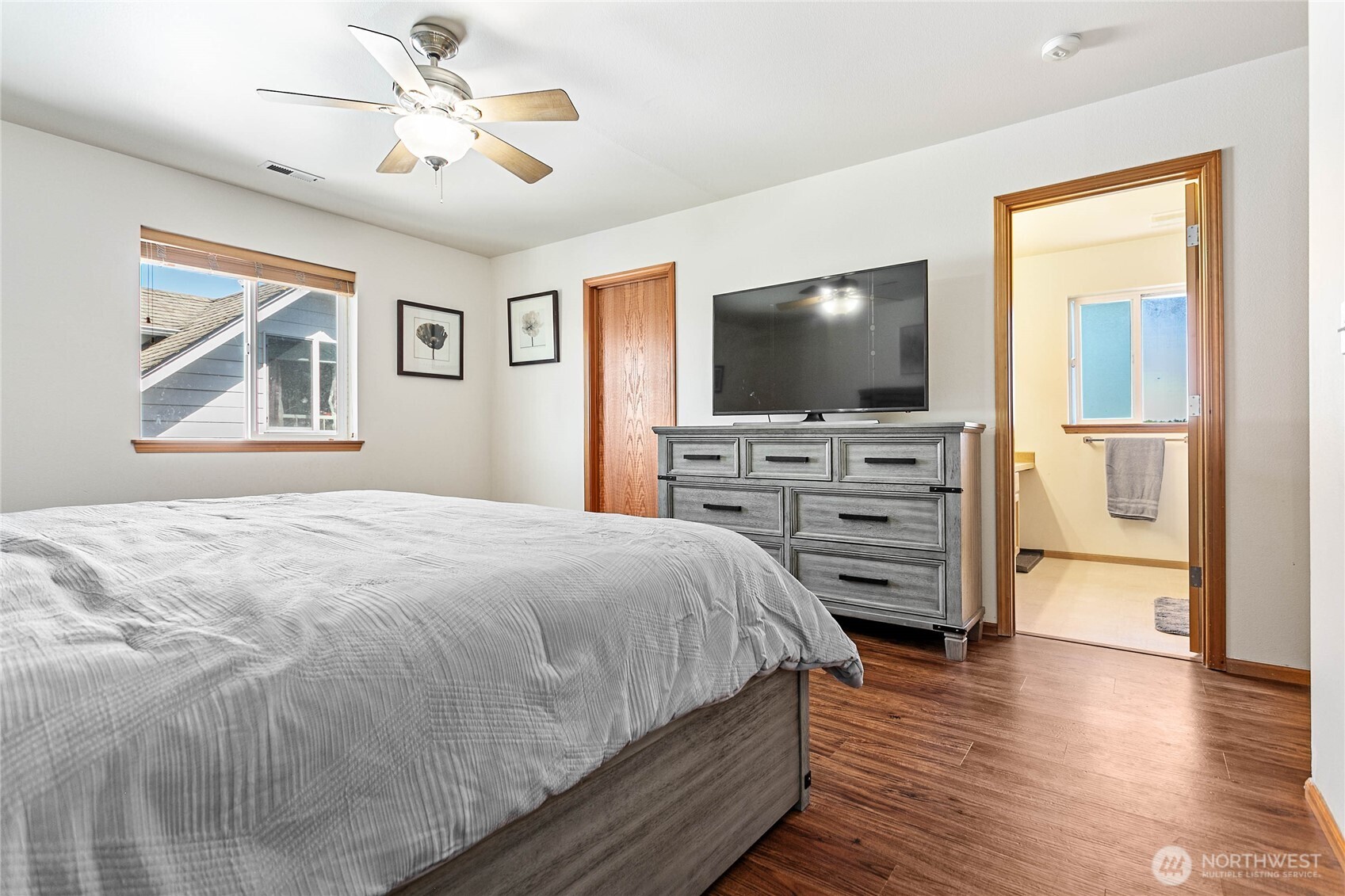 4821 Outrigger Loop Blaine, WA 98230 - Photo 16 of 29