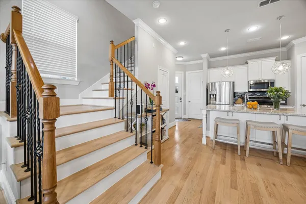$585,000 | 8417 Water Oak Pass Drive, Houston, TX 77055