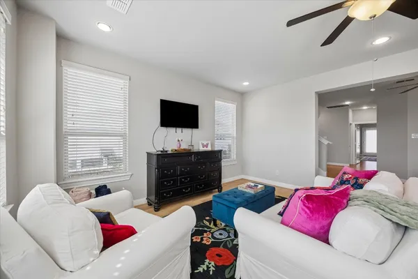 $585,000 | 8417 Water Oak Pass Drive, Houston, TX 77055