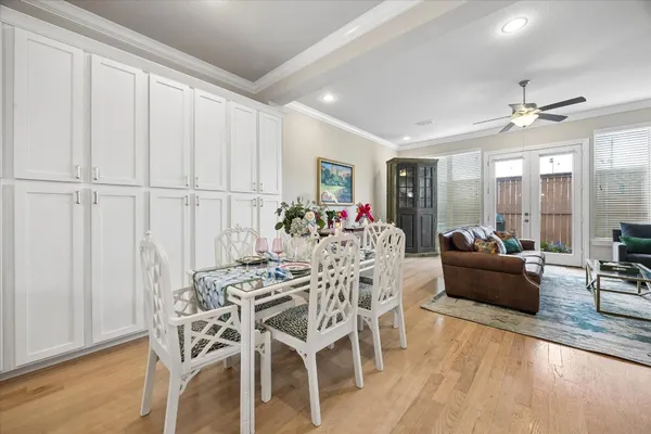 $585,000 | 8417 Water Oak Pass Drive, Houston, TX 77055