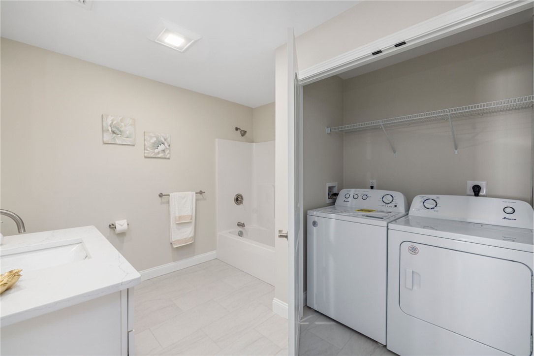 8 Overlook Lane Glocester, RI 02814 - Photo 8 of 49