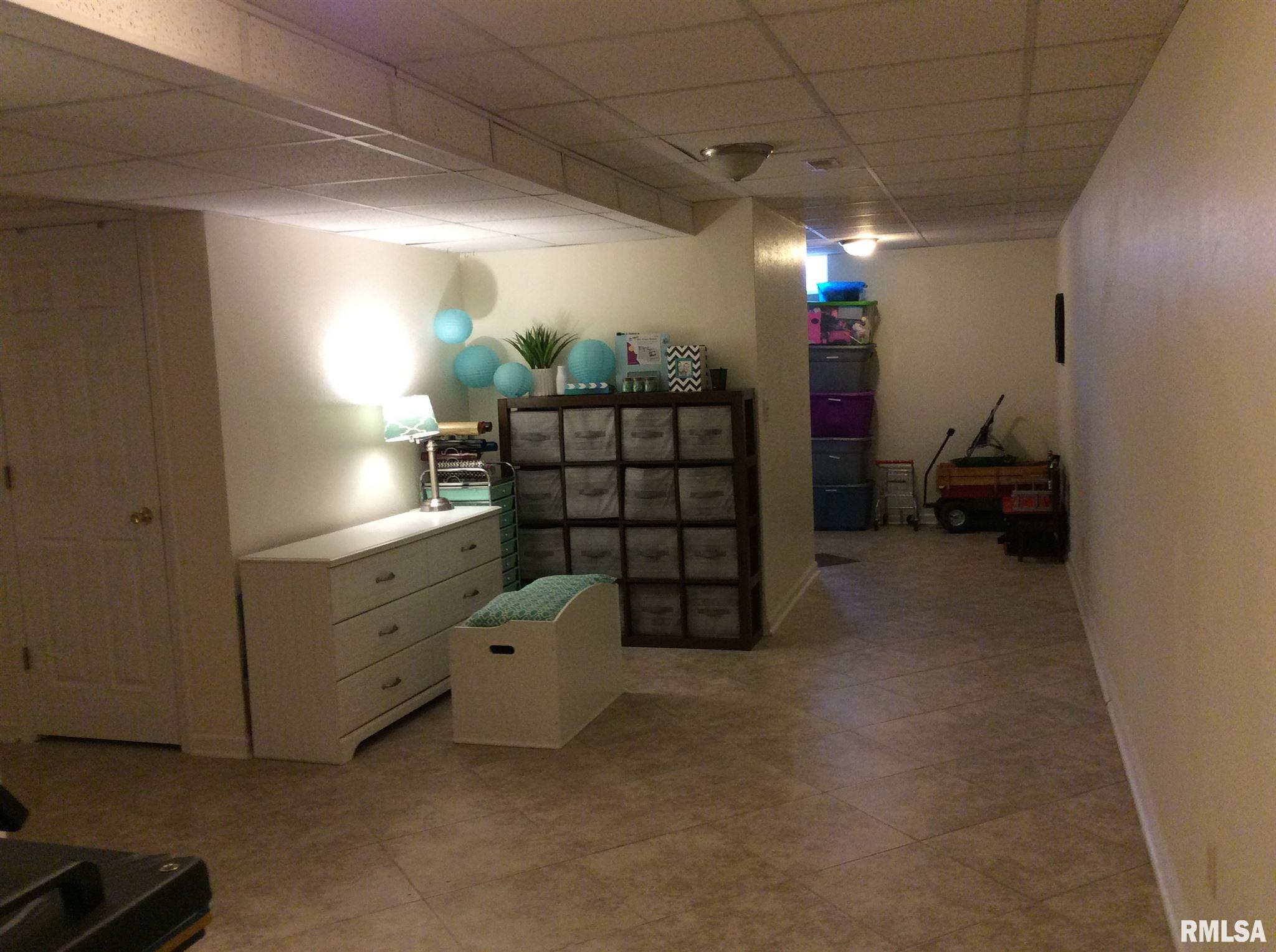16730 East Country Clb Road Mount Vernon, IL 62864 - Photo 42 of 44 Gallery Image 42