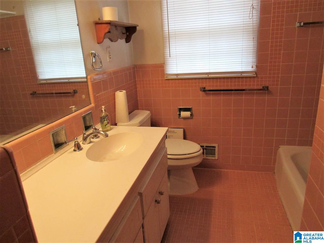 920 Reedwood Lane Birmingham, AL 35235 - Photo 10 of 22