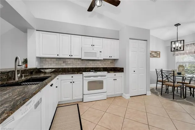 $424,900 | 1724 Royal Circle, Unit 901, Naples, FL 34112