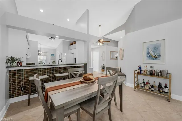 $424,900 | 1724 Royal Circle, Unit 901, Naples, FL 34112