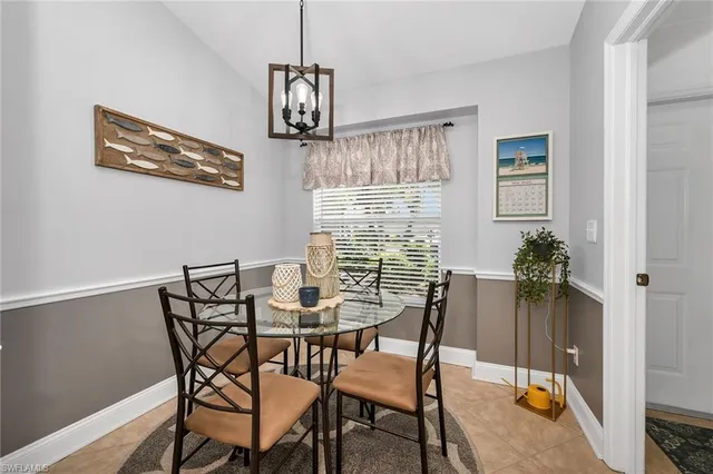 $424,900 | 1724 Royal Circle, Unit 901, Naples, FL 34112