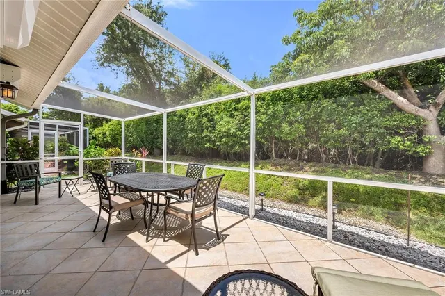 $424,900 | 1724 Royal Circle, Unit 901, Naples, FL 34112