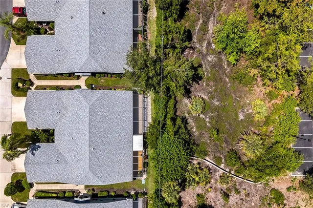 $424,900 | 1724 Royal Circle, Unit 901, Naples, FL 34112