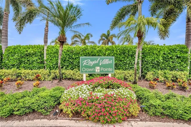$424,900 | 1724 Royal Circle, Unit 901, Naples, FL 34112