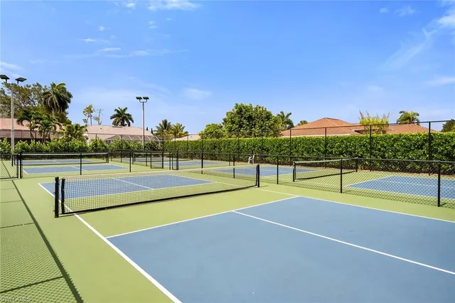 $424,900 | 1724 Royal Circle, Unit 901, Naples, FL 34112