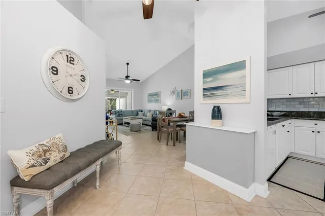 $424,900 | 1724 Royal Circle, Unit 901, Naples, FL 34112