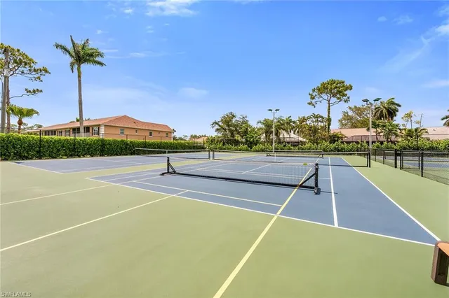 $424,900 | 1724 Royal Circle, Unit 901, Naples, FL 34112