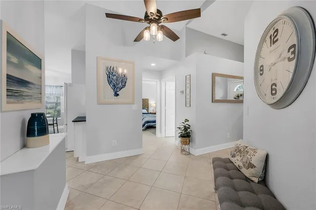 $424,900 | 1724 Royal Circle, Unit 901, Naples, FL 34112