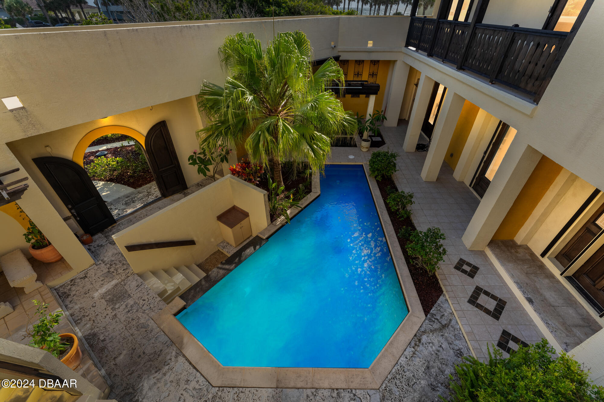 33 Calumet Avenue Ponce Inlet, FL 32127 - Photo 4 of 74 33 Calumet Ave Ponce Inlet, FL 32127 (4