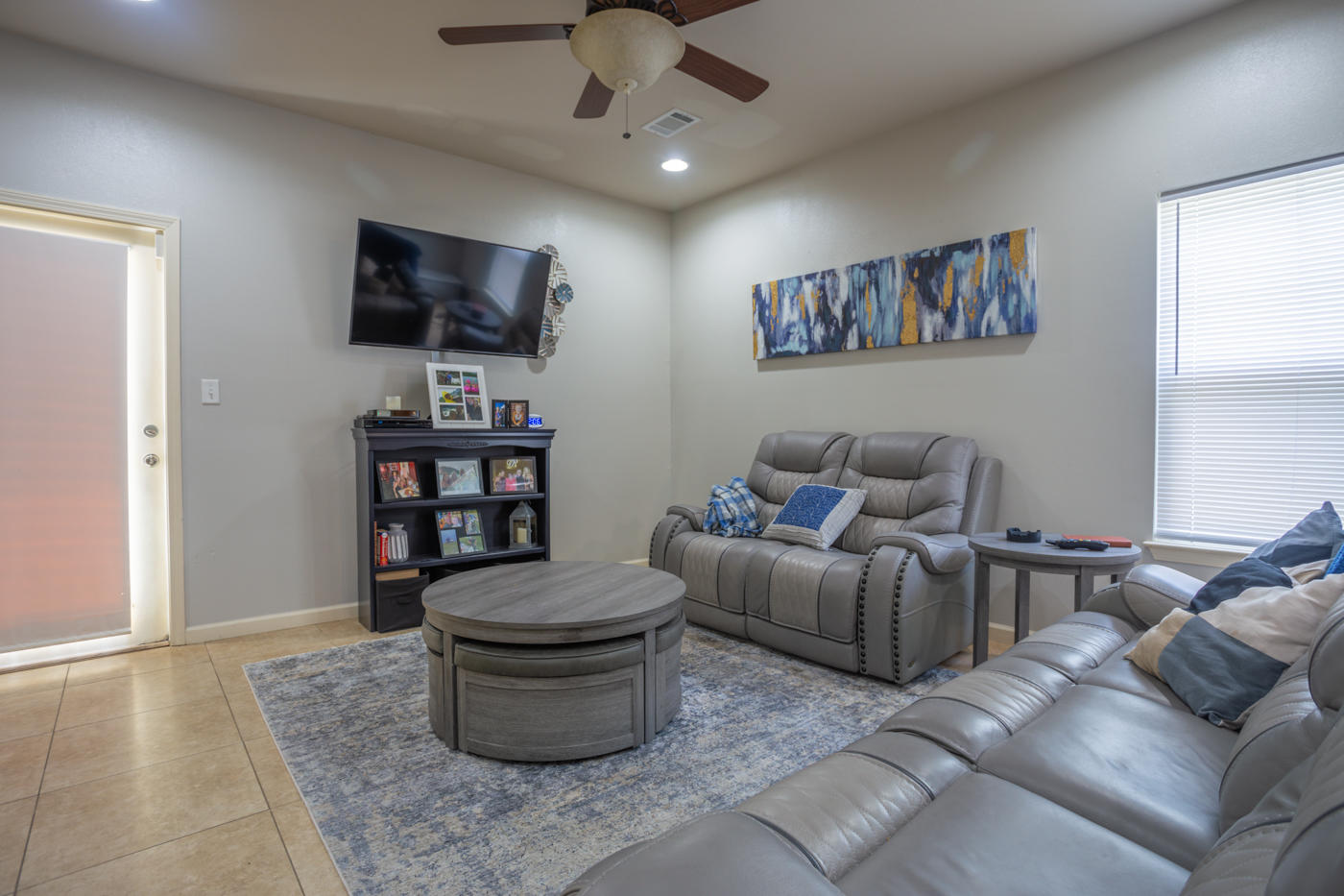 40 Myrtle Oak Way Santa Rosa Beach, FL 32459 - Photo 11 of 42 a living room with furniture and a flat screen tv