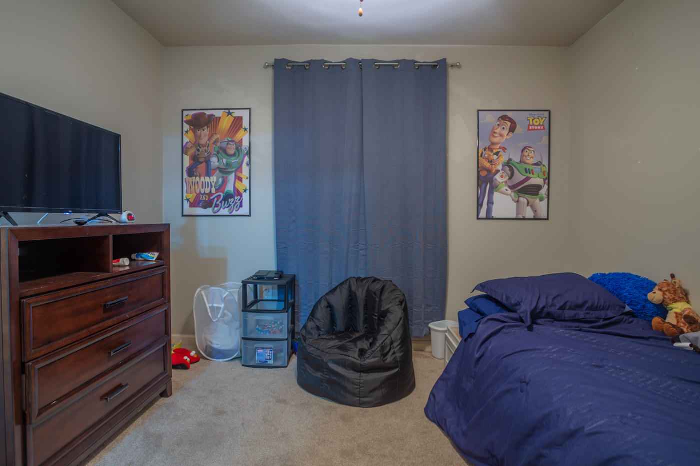 40 Myrtle Oak Way Santa Rosa Beach, FL 32459 - Photo 26 of 42 a living room with furniture and a couch