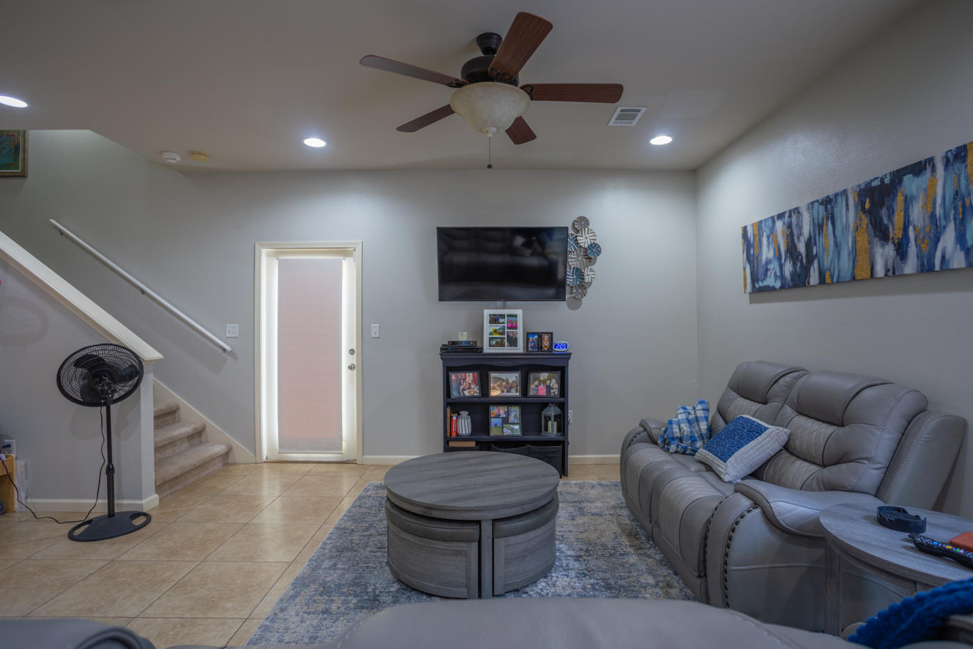 40 Myrtle Oak Way Santa Rosa Beach, FL 32459 - Photo 9 of 42 a living room with furniture and a flat screen tv