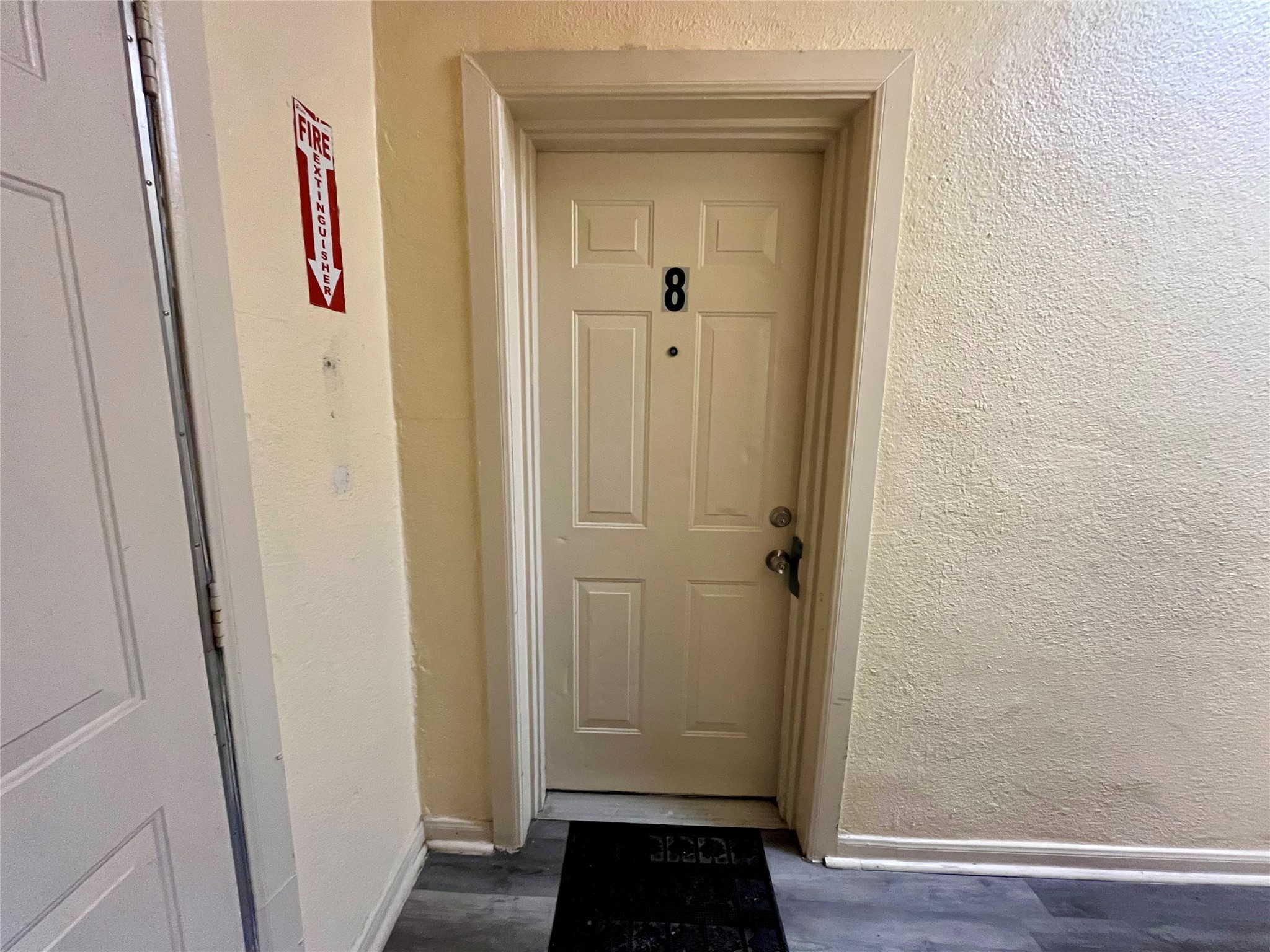 2705 Lorraine Street, Unit 8 Houston, TX 77026 - Photo 13 of 18 Door to your new home!