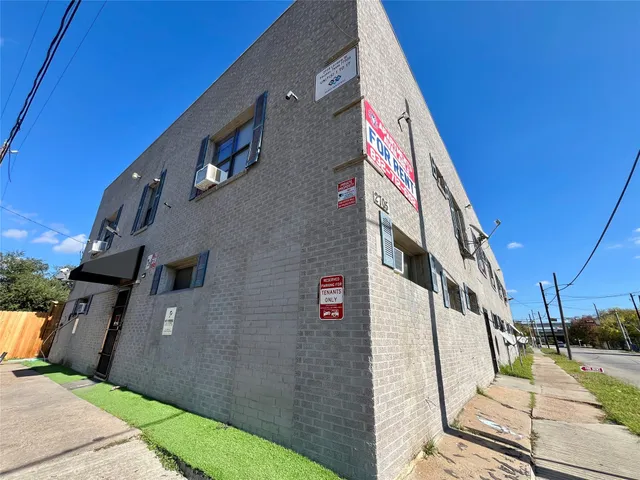 $865 | 2705 Lorraine Street, Unit 8, Houston, TX 77026