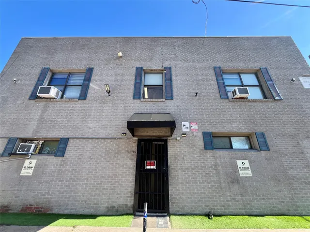 $865 | 2705 Lorraine Street, Unit 8, Houston, TX 77026