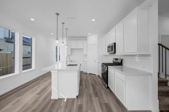 $404,150 | 22122 Strathfield Circle, Cypress, TX 77433