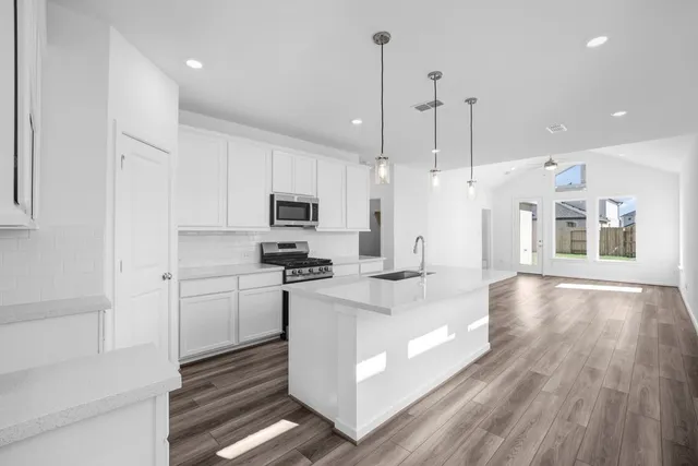 $404,150 | 22122 Strathfield Circle, Cypress, TX 77433