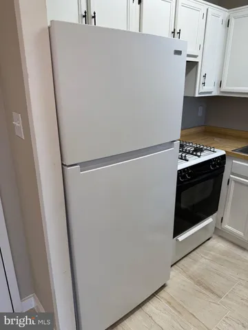 a close view of a washer and dryer