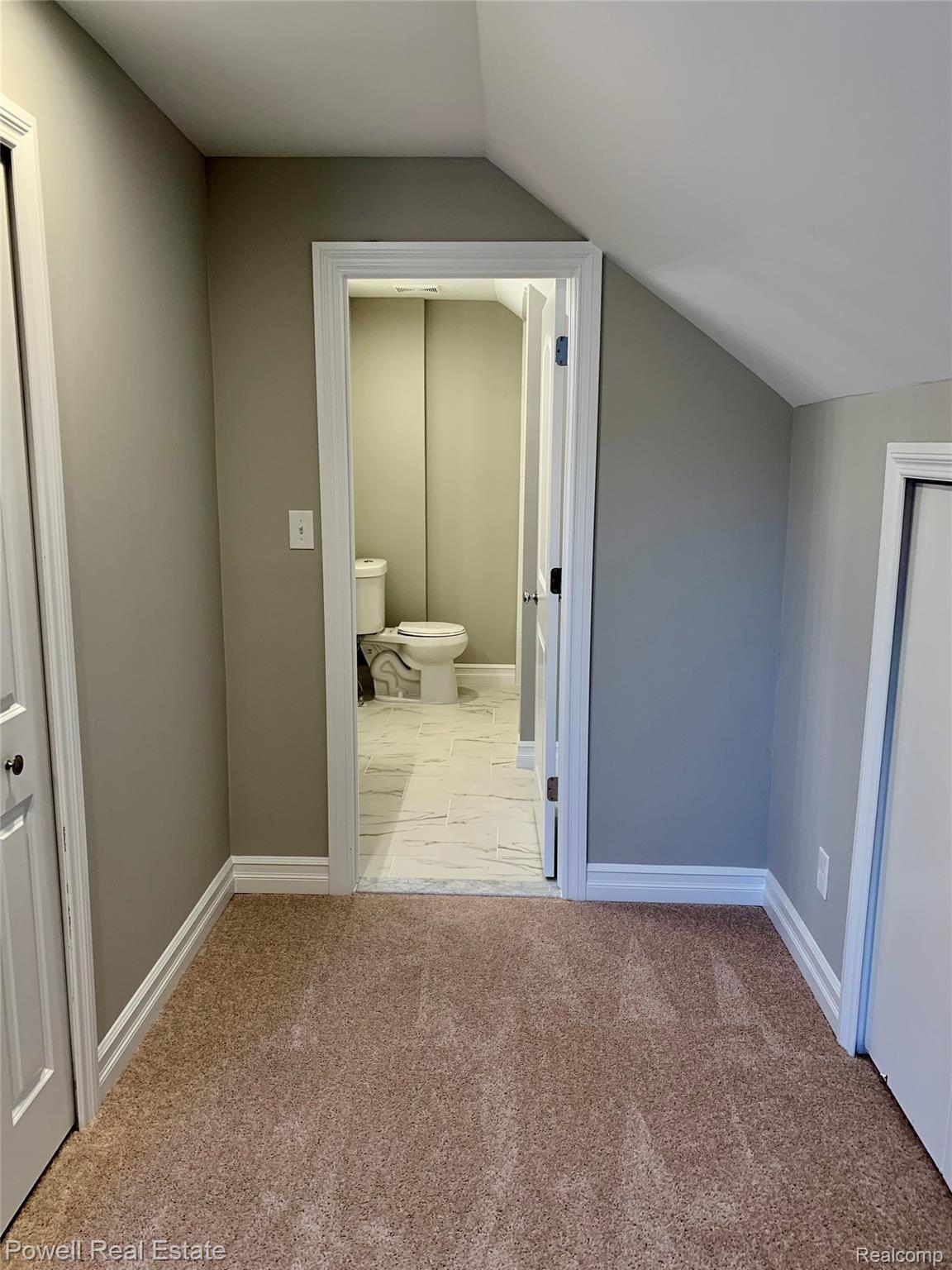 465 Kerby Road Grosse Pointe, MI 48236 - Photo 31 of 60 BCB9D549-5234-48E9-BA77-76E4A43C82BC.jpeg