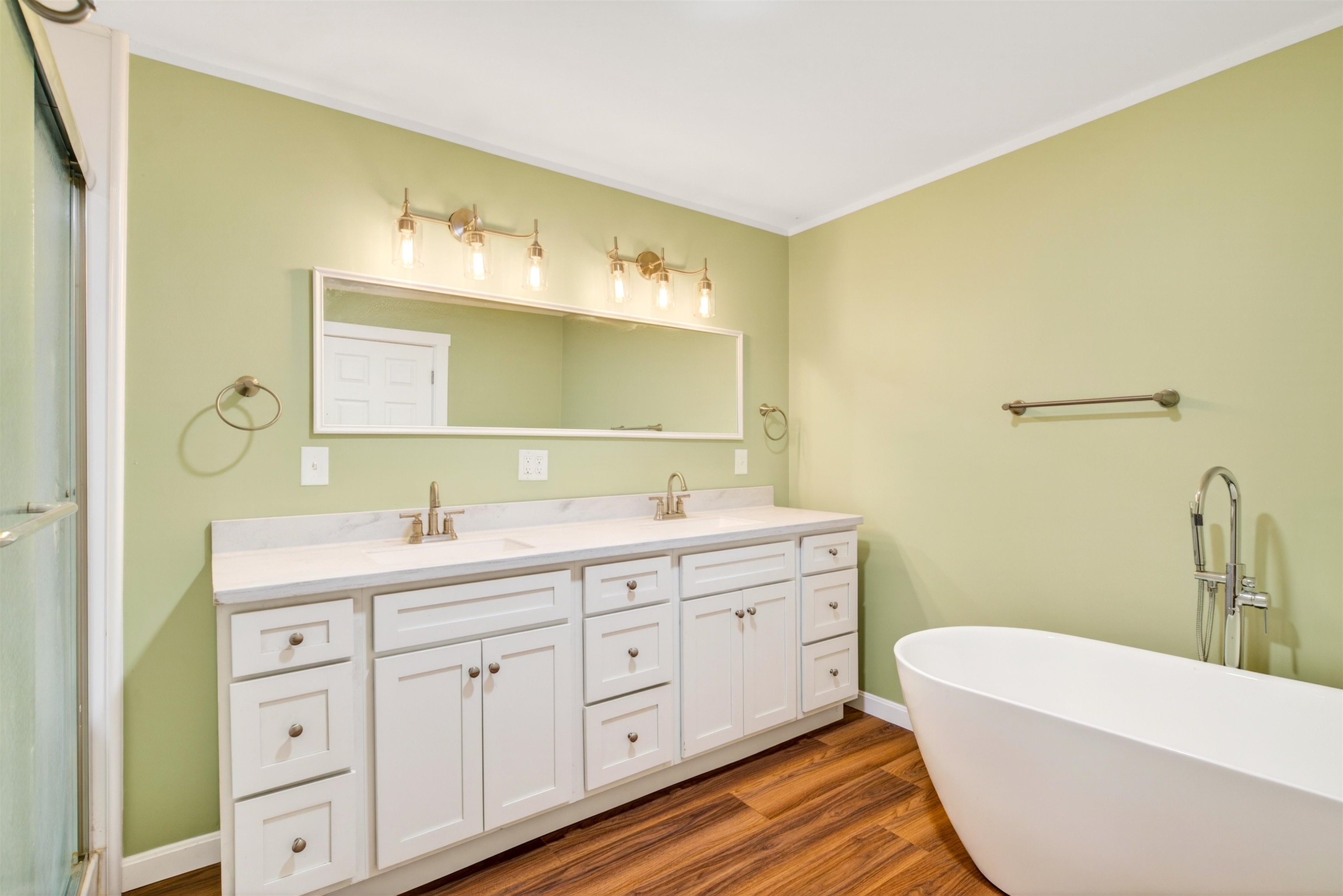 29 Clinton Avenue Rutland, VT 05701 - Photo 20 of 49