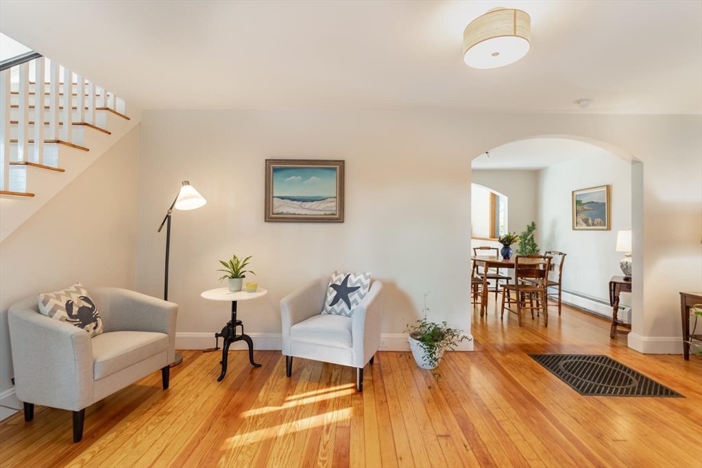 2 Currier Road Manchester, MA 01944 - Photo 3 of 29 Gallery Image 3