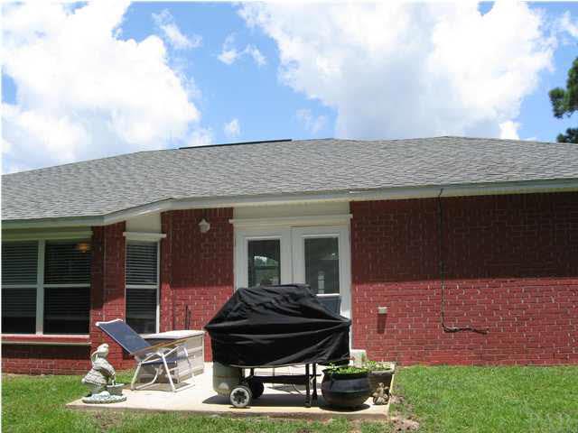 2387 Cove Road Navarre, FL 32566 - Photo 10 of 12 Back of home.