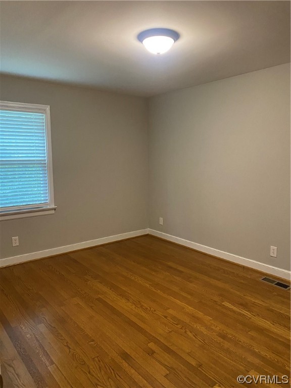208 South Arch Road North Chesterfield, VA 23236 - Photo 24 of 32 Primary bedroom